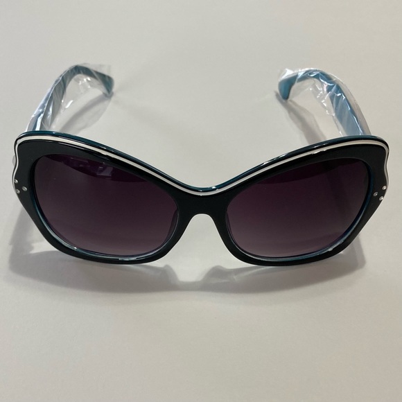 Accessories - New Butterfly Sunglasses Black